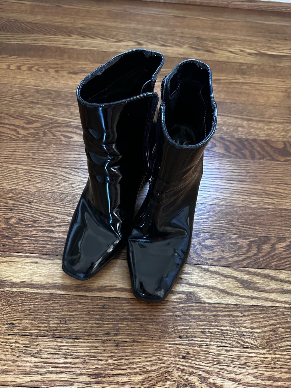 Jennifer Lopez Black Patent Mid-Calf Heeled Boots